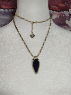 Kendra Scott "Shaylee" Iridescent Blue Pendant Necklace